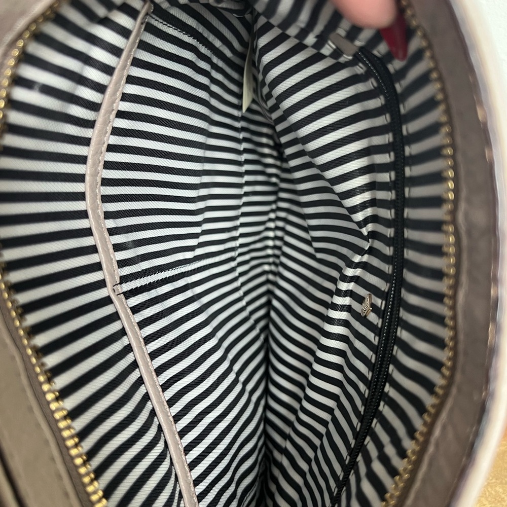 Kate Spade Cobble Hill Ellen Leather Crossbody & Dust Bag EUC - Picture 9 of 13